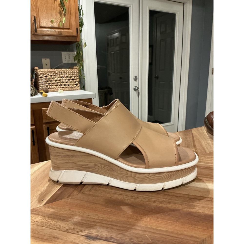 Sorel Joanie III Slingback Sandal Honest‎ Beige/White Womens Size 10.5